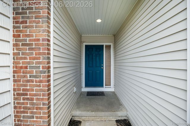3305 Grove Lane, Auburn Hills, MI 48326