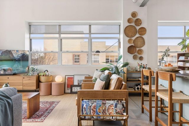 111 E Franklin Avenue 320, Minneapolis, MN 55404