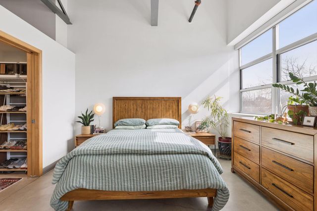 111 E Franklin Avenue 320, Minneapolis, MN 55404