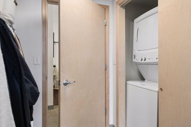 111 E Franklin Avenue 320, Minneapolis, MN 55404