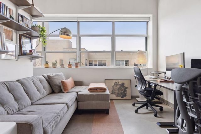 111 E Franklin Avenue 320, Minneapolis, MN 55404