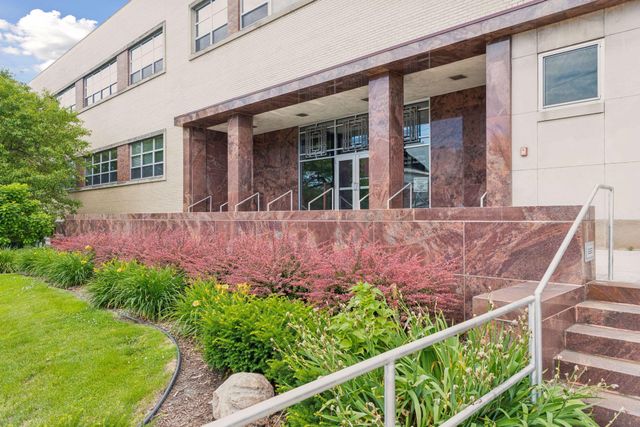 111 E Franklin Avenue 320, Minneapolis, MN 55404