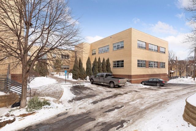 111 E Franklin Avenue 320, Minneapolis, MN 55404