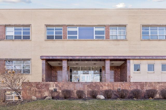 111 E Franklin Avenue 320, Minneapolis, MN 55404