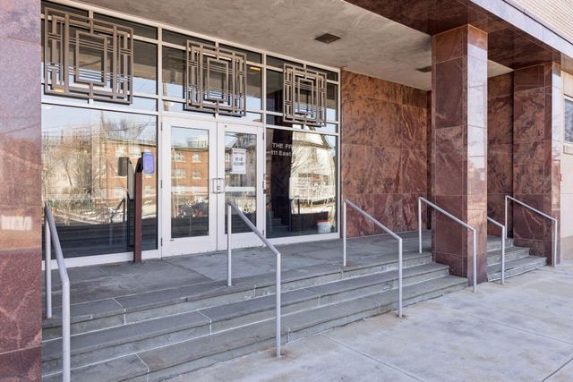 111 E Franklin Avenue 320, Minneapolis, MN 55404