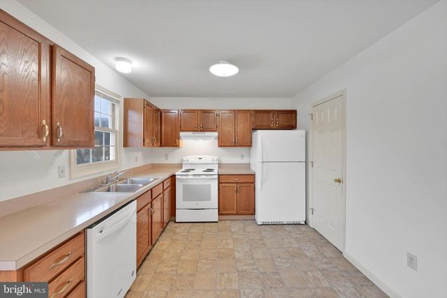 290 S MILL ST, Jonestown, PA 17038