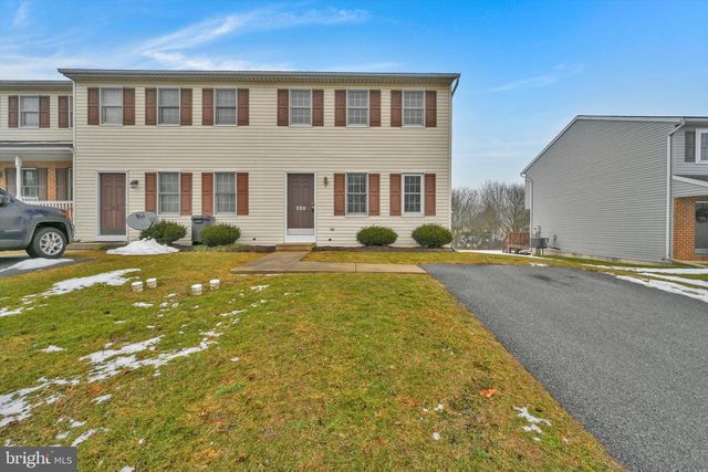 290 S MILL ST, Jonestown, PA 17038