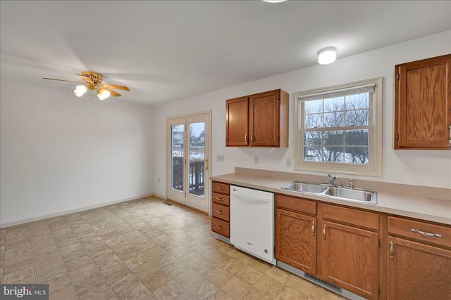 290 S MILL ST, Jonestown, PA 17038