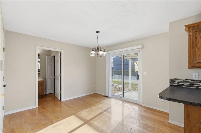 316 Ghost Creek Circle, Gardner, KS 66030