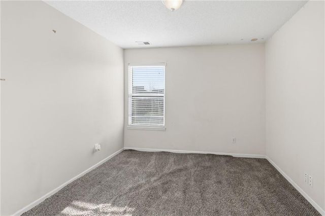 316 Ghost Creek Circle, Gardner, KS 66030