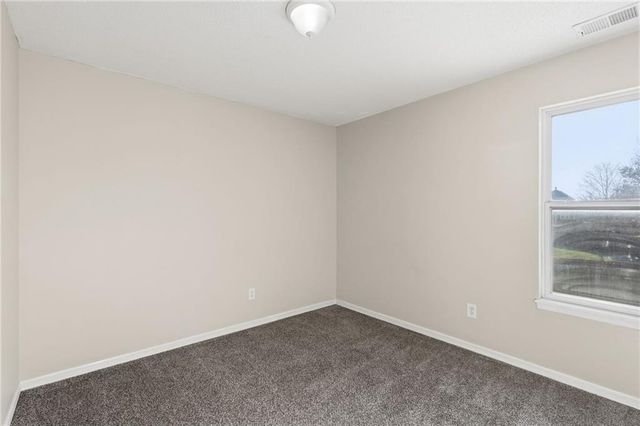 316 Ghost Creek Circle, Gardner, KS 66030