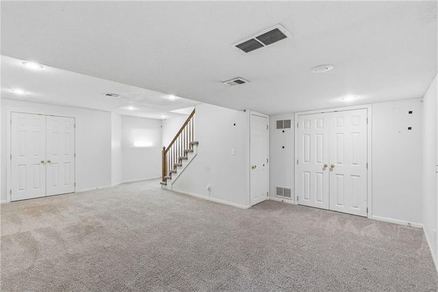 316 Ghost Creek Circle, Gardner, KS 66030