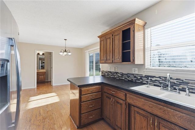 316 Ghost Creek Circle, Gardner, KS 66030