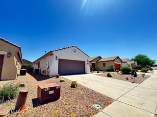 335 W Calle Del Estribo, Sahuarita, AZ 85629