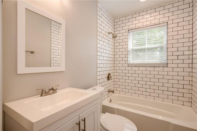 880 Saint Charles Avenue NE, Atlanta, GA 30306