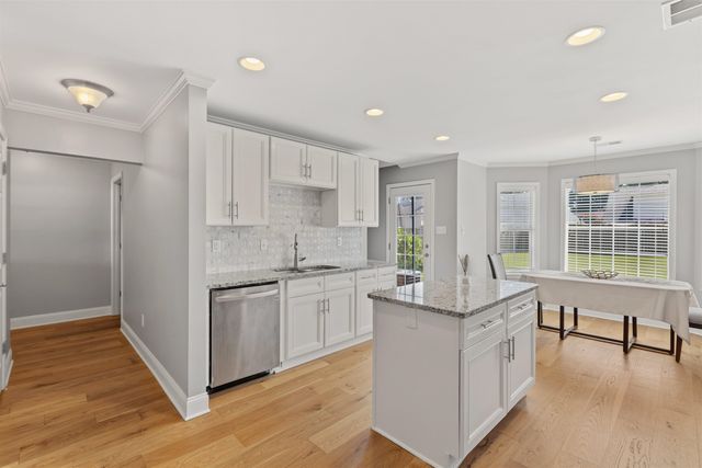 1308 RIVER RIDGE DR, Collierville, TN 38017