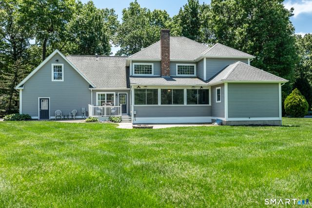 14 Ryan Drive, Ellington, CT 06029
