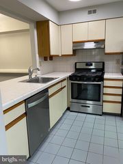 157-A BRADFORD CT, Mount Laurel, NJ 08054