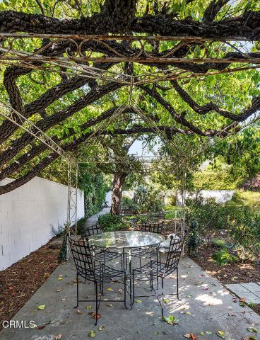 1275 New York Drive, Altadena, CA 91001