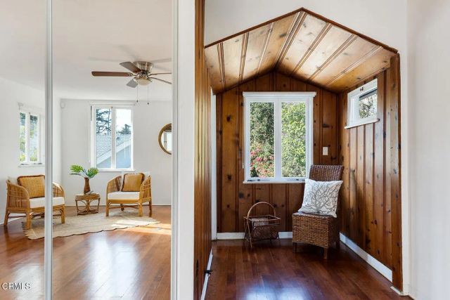 1275 New York Drive, Altadena, CA 91001