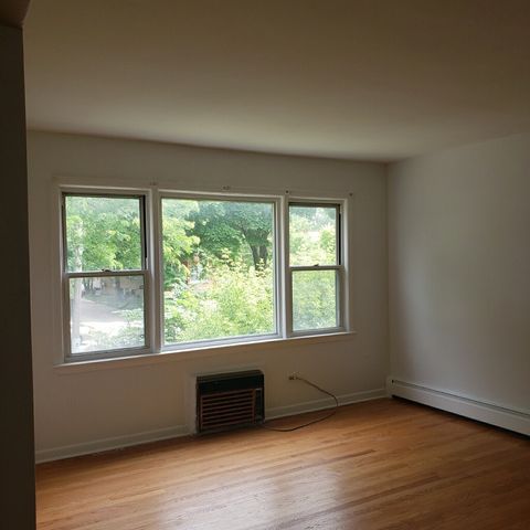 4851 Greenleaf Street 11, Skokie, IL 60077
