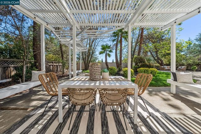 140 Cottonwood Ln, Danville, CA 94506