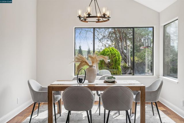 140 Cottonwood Ln, Danville, CA 94506