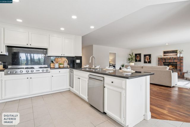 140 Cottonwood Ln, Danville, CA 94506