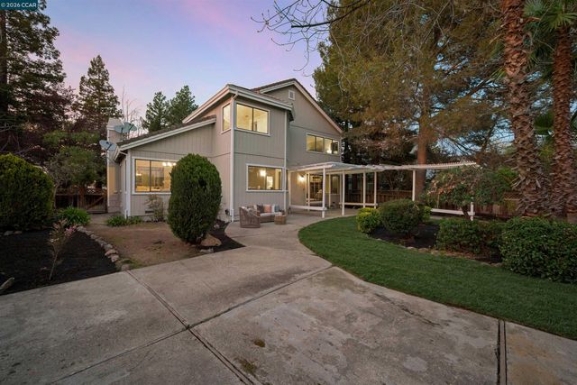 140 Cottonwood Ln, Danville, CA 94506