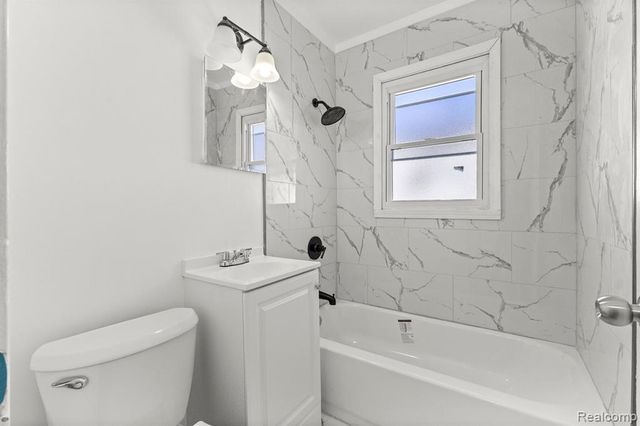 4924 Ziegler Street, Dearborn Heights, MI 48125