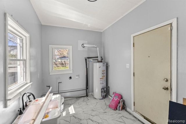 4924 Ziegler Street, Dearborn Heights, MI 48125