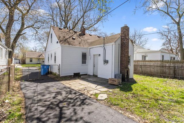 4924 Ziegler Street, Dearborn Heights, MI 48125