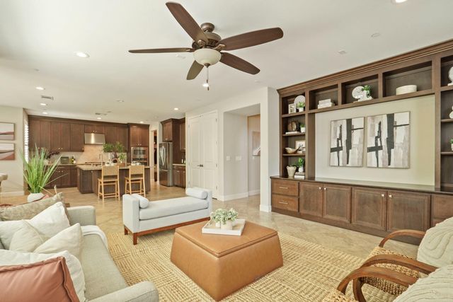 217 Jubilee Ln, Lodi, CA 95242