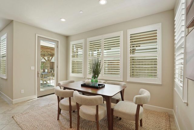 217 Jubilee Ln, Lodi, CA 95242