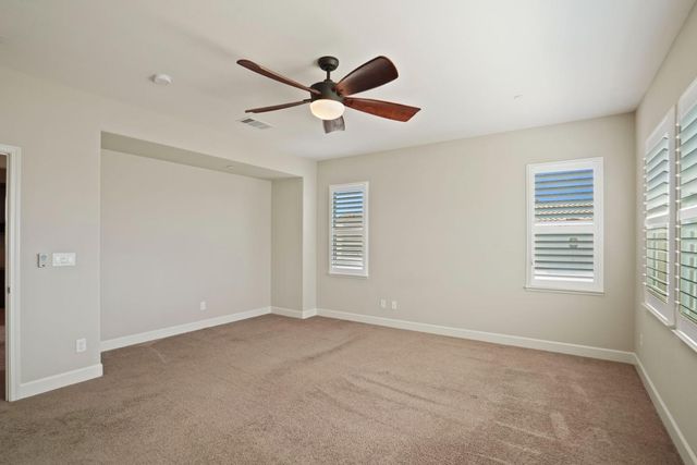 217 Jubilee Ln, Lodi, CA 95242