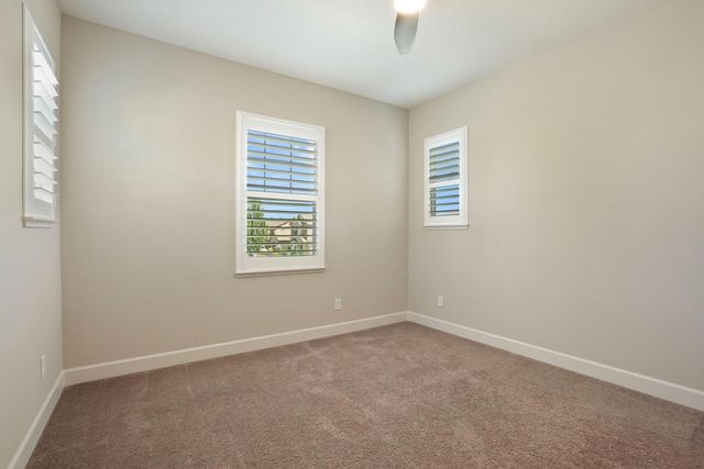217 Jubilee Ln, Lodi, CA 95242