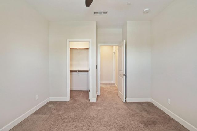 217 Jubilee Ln, Lodi, CA 95242