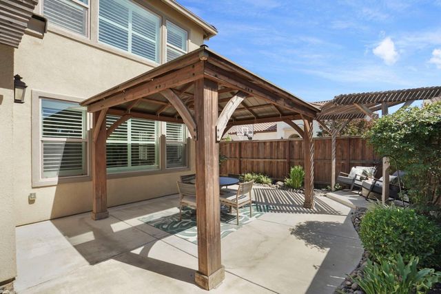 217 Jubilee Ln, Lodi, CA 95242