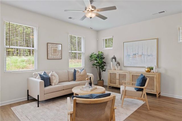 1265 Meadowbrook Drive, Jonesboro, GA 30238