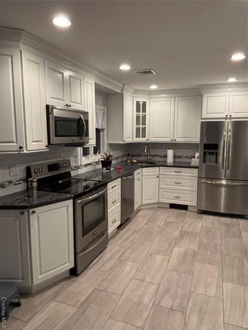 2090 Beech Street, Wantagh, NY 11793