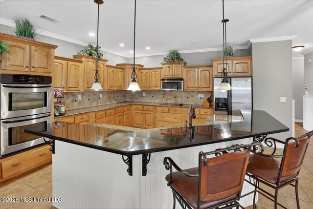 4213 W Dickens Place Drive, Southaven, MS 38672