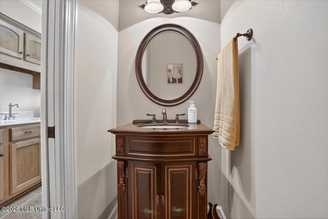 4213 W Dickens Place Drive, Southaven, MS 38672