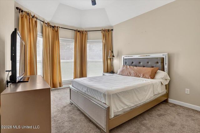 4213 W Dickens Place Drive, Southaven, MS 38672