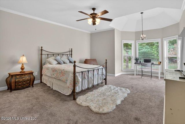 4213 W Dickens Place Drive, Southaven, MS 38672