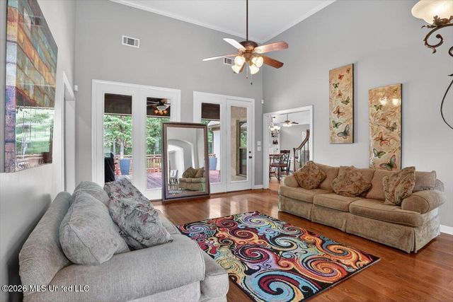 4213 W Dickens Place Drive, Southaven, MS 38672