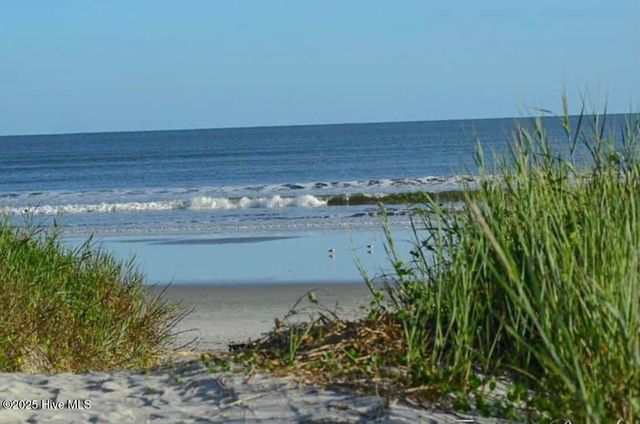 7473 Balmore Drive, Sunset Beach, NC 28468