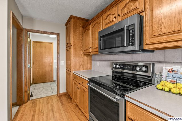 752 Heatherwood Drive, Fremont, NE 68025