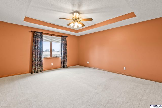 752 Heatherwood Drive, Fremont, NE 68025