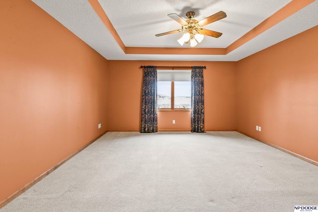 752 Heatherwood Drive, Fremont, NE 68025