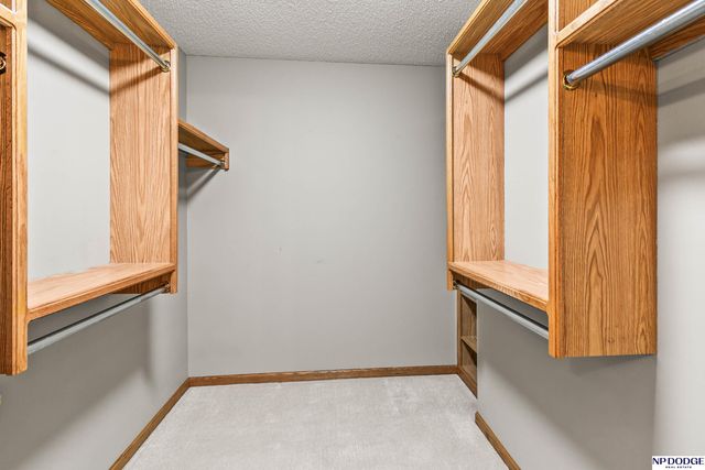 752 Heatherwood Drive, Fremont, NE 68025